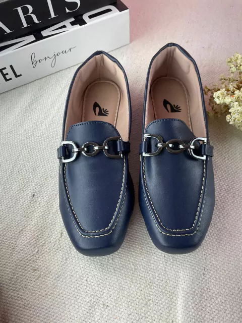 Mocassim Quadrado Azul Marinho Com Fivela Giovana - comprar online