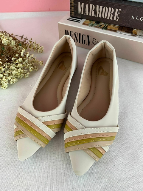 Sapatilha Alongada Off White Daiane - comprar online