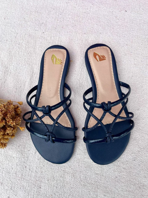 Rasteira Com Tiras Azul Marinho - Use,ame e revenda direto da Fábrica - comprar online