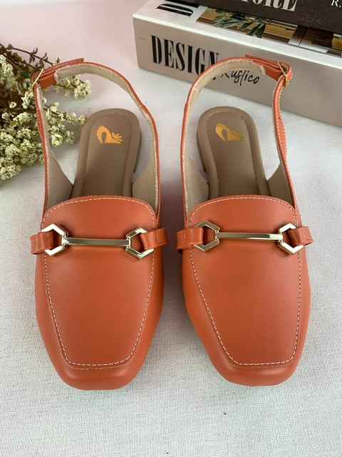 Sapatilha Chanel Laranja Com Enfeite - Estilo, qualidade e conforto direto da fábrica - comprar online