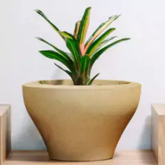Vaso Ming Redondo Baixo 23 (12L) Cor Areia NUTRIPLAN - Cultiv.me
