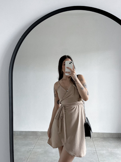 Vestido Jade Areia na internet