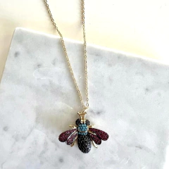 COLLAR GERAL QUEEN BEE