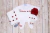 SAÍDA DE MATERNIDADE ANA - BRANCO/VERMELHO (3 PEÇAS)