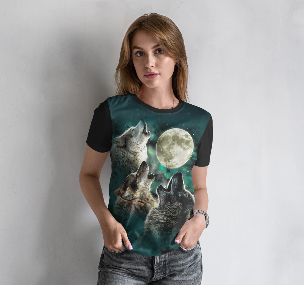 Camiseta Baby Look Feminina lobo uivando pra lua