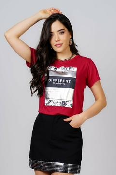 Tshirt - Different - loja online