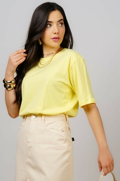 Maxi Tshirt (Amarelo bebê) na internet