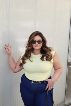 Ombreira "Plus Size" (Amarelo bebê) na internet