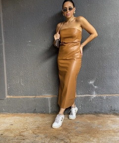 Vestido Camel tomara que caia couro P.u