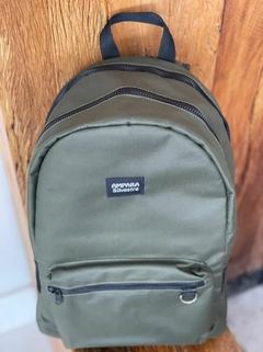 Mochila Silvestre verde militar adulto - Ampara Store