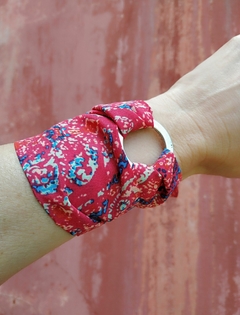 BRAZALETE DE SEDA BULGARO en internet
