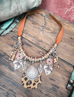 COLLAR TIERRA en internet