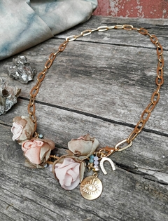 COLLAR FLORES ENREDADERA - comprar online
