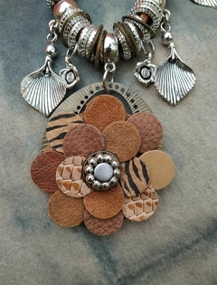 COLLAR FLOR - comprar online