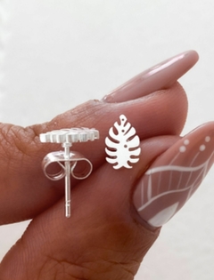 AROS DE ACERO BLANCO HOJA TROPICAL - comprar online