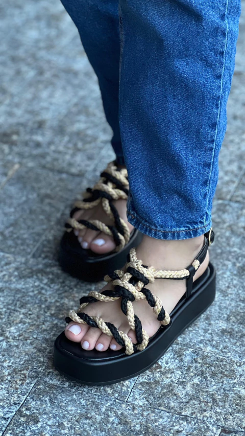 PLATAFORMA PRETO E DOURADO PT 0622 - comprar online