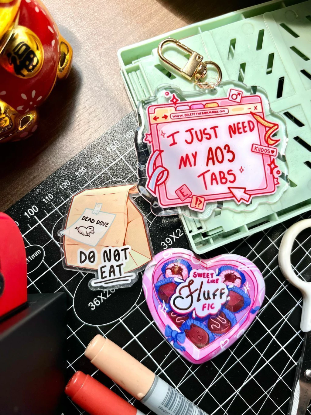 Bottons, pins e chaveiro - Fanfic tropes!
