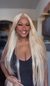 Lace Front Nicki (loira) na internet