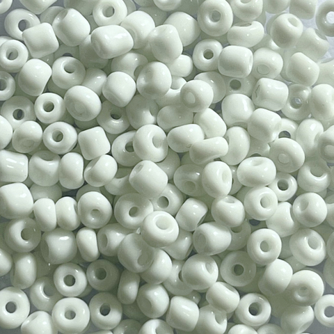 Miçanga branca 4mm