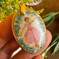 Pingente Bailarina • Rosas Azuis - loja online