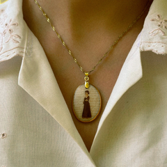 Pingente Elizabeth Bennet • Carta - comprar online