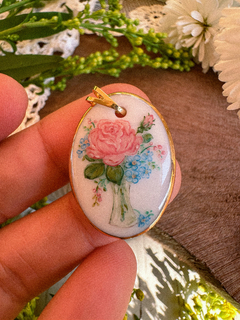 Pingente Vasinho de Rosa - Verônica Antonakis