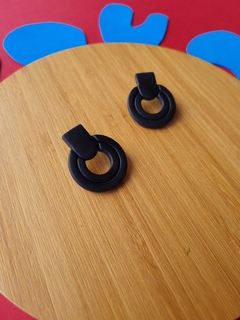 Brinco Pandora Preto - Orgânika - comprar online