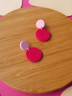 Brinco Gota Média Rosa e Amaranto - Orgânika - comprar online