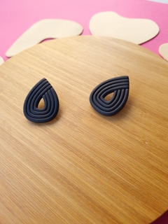 Brinco Linhas Preto - Orgânika na internet