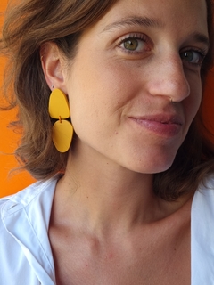 Brinco Pétala Amarelo Ocre - Orgânika