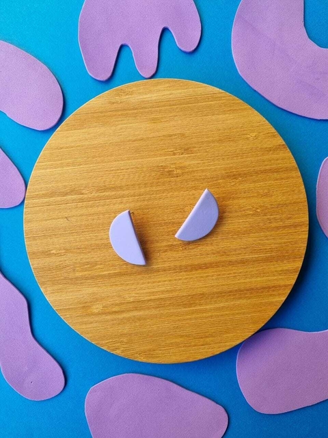 Brinco Meia Lua Lilás Hortênsia - Orgânika