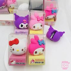 Apontador com borracha Sanrio na internet