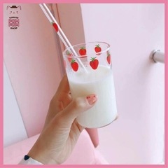 Copo de vidro com canudo morango Nana - 300ml - comprar online