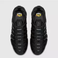 Tênis Nike Air VaporMax Plus todo preto - loja online