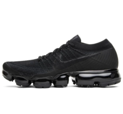 Tênis Nike Air VaporMax Flyknit 2 todo preto