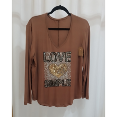 REMERA LOVE SIMPLE en internet