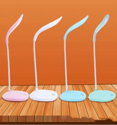 Velador Led Flexible De Escritorio Tactil Cable Usb Moderno - M&Q REGALOS