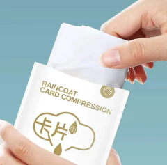 Imagen de X3 Piloto Para Lluvia Capucha Impermeable Adulto Descartable