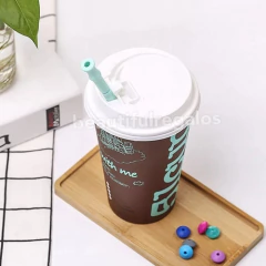 Imagen de Sorbete Reutilizable Silicona Plegable + Limpiador + Estuche