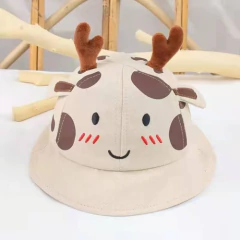 Imagen de Gorro Para Chicos Piluso Estampado Con Cuernitos Jirafa