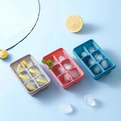 Imagen de Mini Hieleras X3 Cubeteras De Silicona Con Tapa Hermética