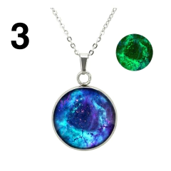 Collar Con Dije Galaxia Brillan En La Oscuridad Nebulosa - M&Q REGALOS
