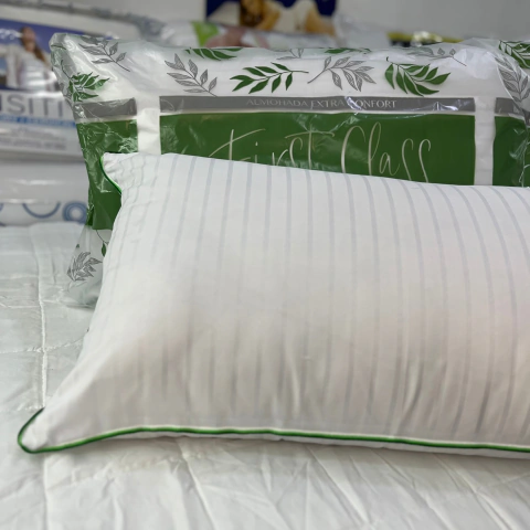 Dos (2) Almohadas First Class