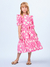 Vestido laise bordado e faixa rosa neon