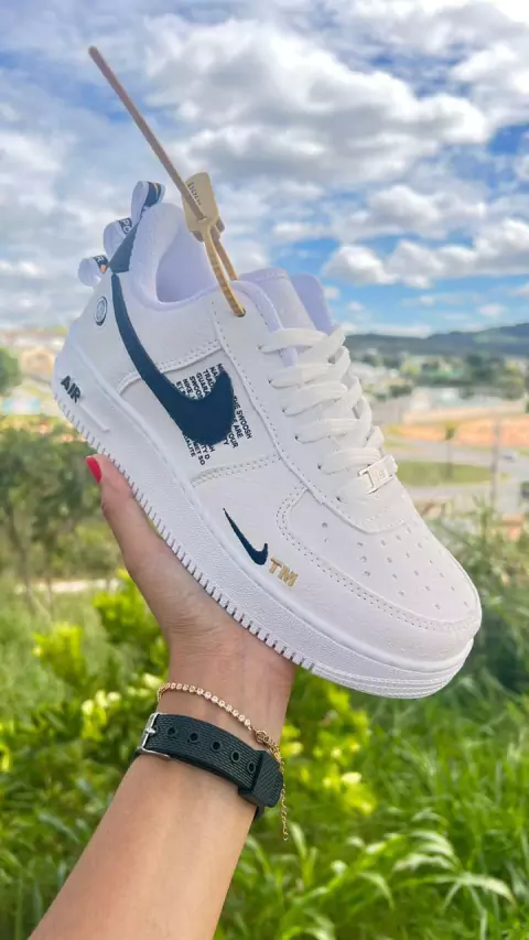 NIKE AIR FORCE TM