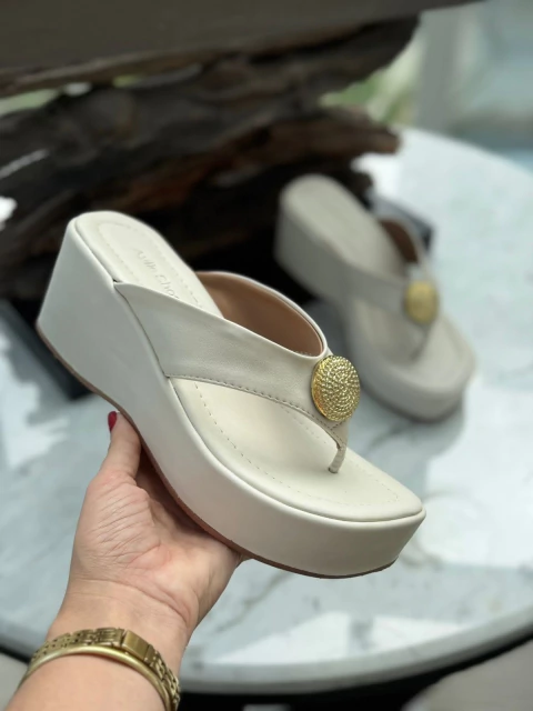 SANDÁLIA PLATAFORMA - comprar online