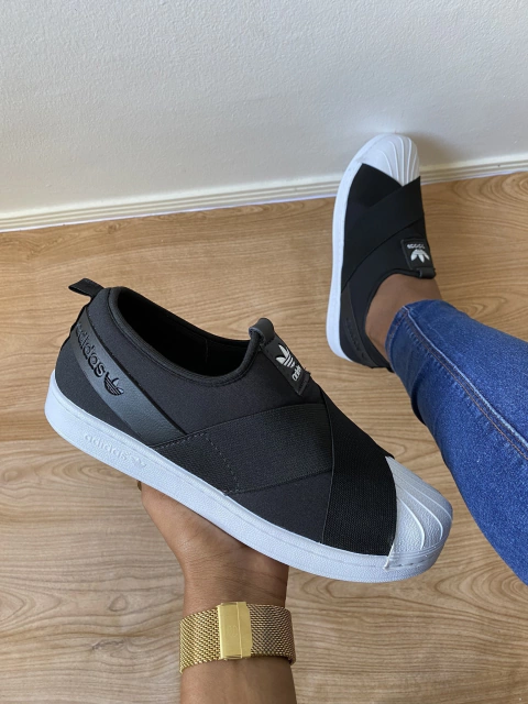 ADIDAS SLIP ON