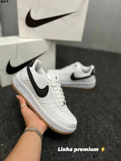 NIKE AIR FORCE