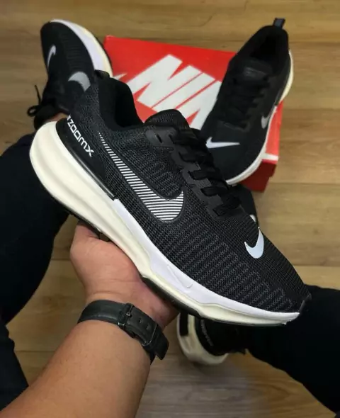 Nike ZoomX invincible