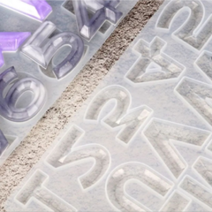 MOLDE SILICONA LETRAS MAX FACETADAS en internet